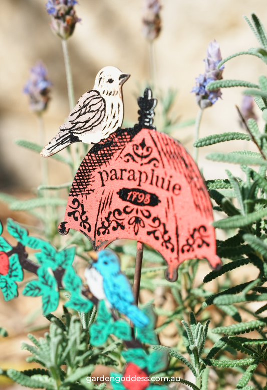 Rustic Metal Bird & Red Umbrella Garden Stake | Pot Plant Ornament | Outdoor Planter Decor (31cm)