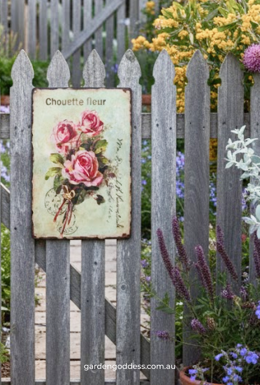 Vintage Cottagecore Rose Metal Wall Sign - Shabby Chic Garden & Fence Decor