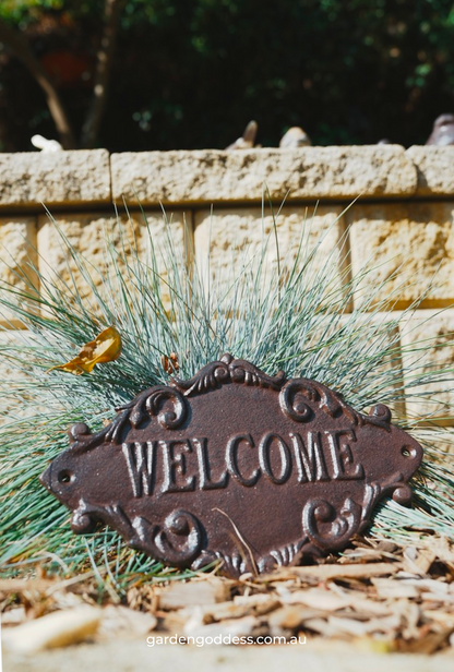 Rustic Cast Iron Welcome Sign | Metal Garden Gate & Fence Plaque | Wall Mounted Outdoor Entrance Decor