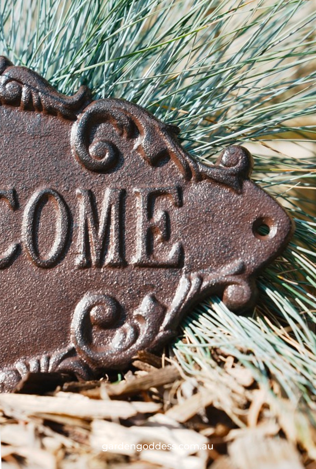 Rustic Cast Iron Welcome Sign | Metal Garden Gate & Fence Plaque | Wall Mounted Outdoor Entrance Decor